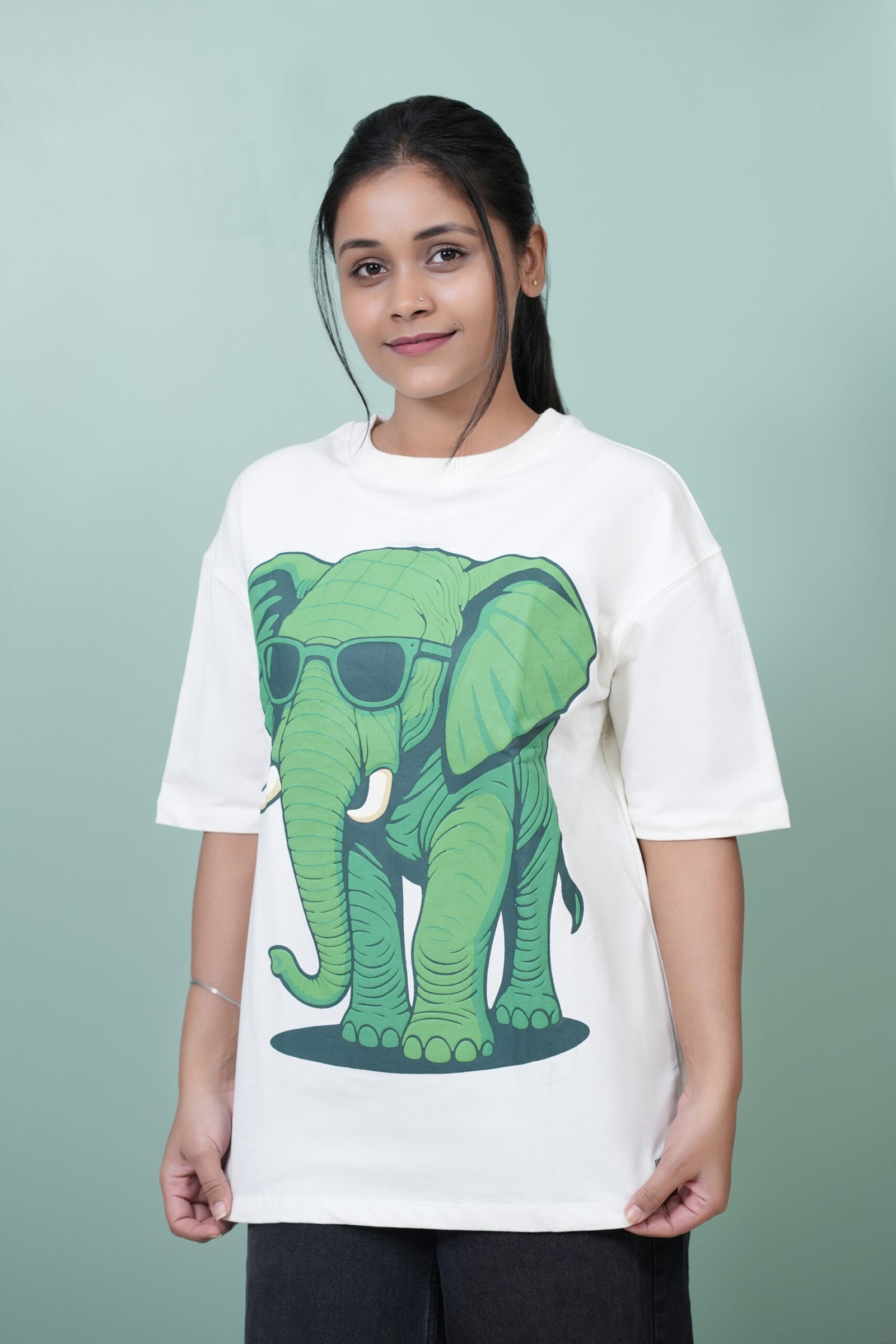 Walking Elph Oversized T-shirt